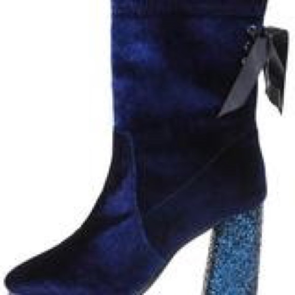 Boots - Picture 4 of 5